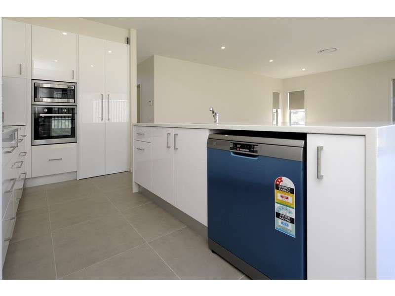 1 Shimmer Street, Nelson Bay NSW 2315