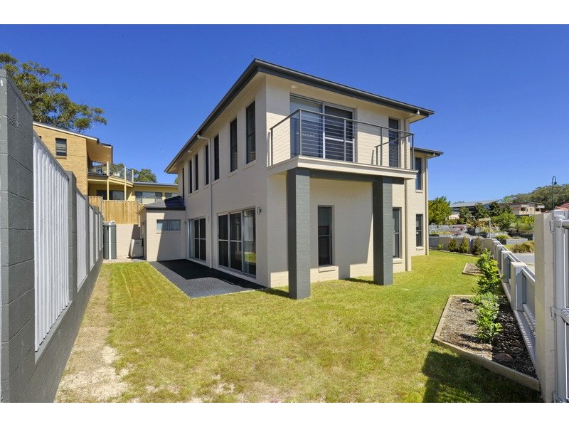 1 Shimmer Street, Nelson Bay NSW 2315