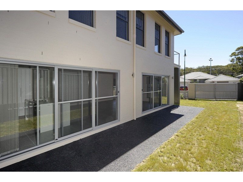 1 Shimmer Street, Nelson Bay NSW 2315