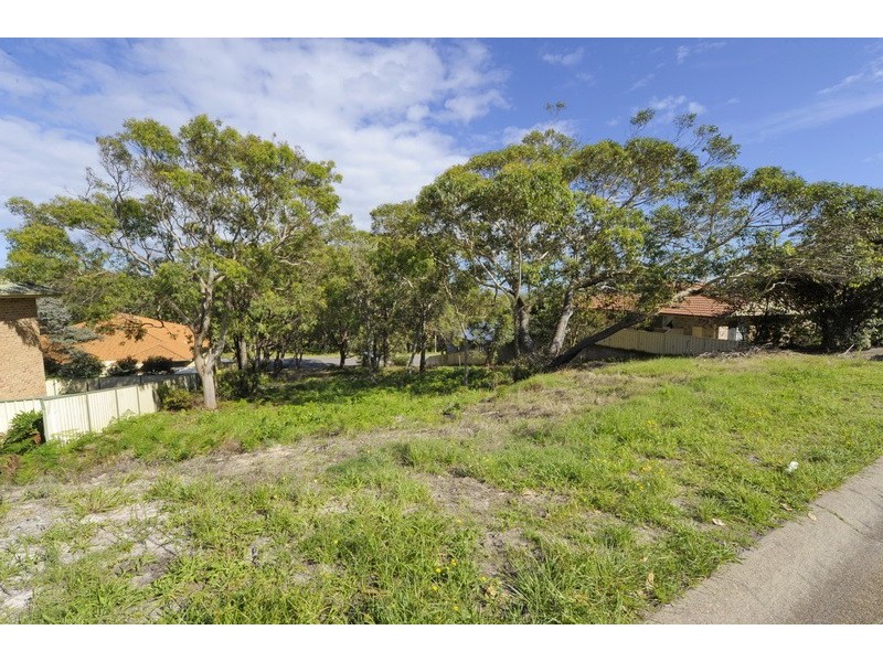 11 One Mile Close, Boat Harbour NSW 2316