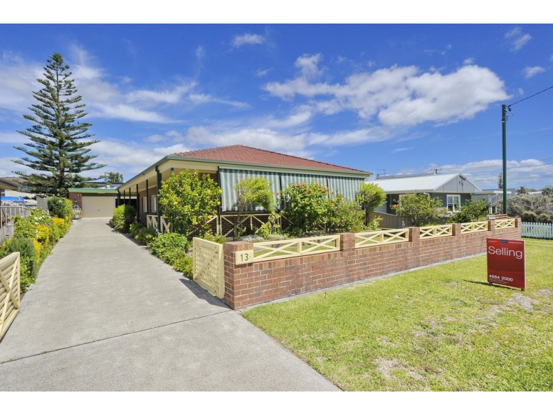 13 Argyle Ave, Anna Bay NSW 2316