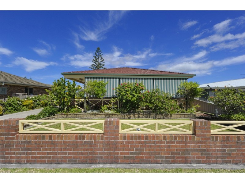 13 Argyle Ave, Anna Bay NSW 2316