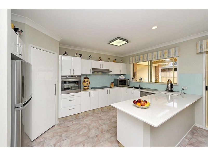 5 Creswell Place, Fingal Bay NSW 2315