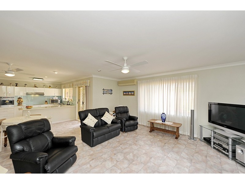 5 Creswell Place, Fingal Bay NSW 2315