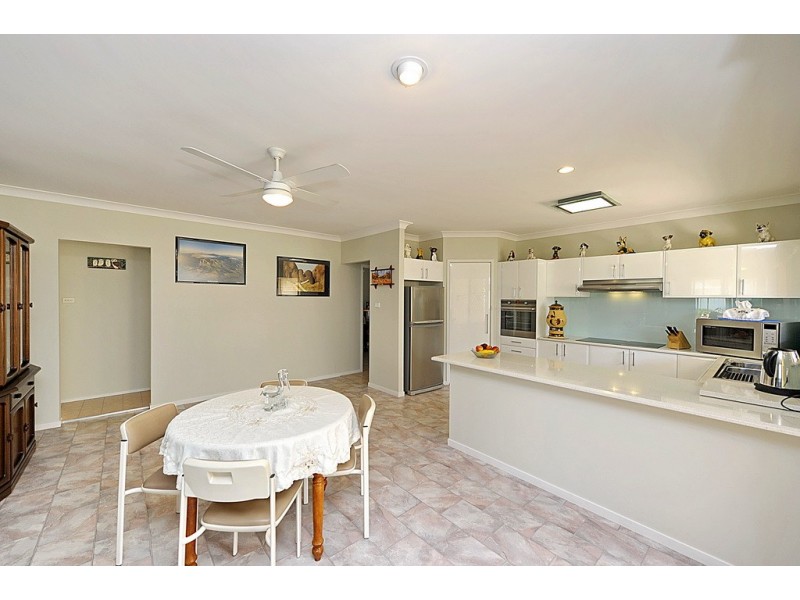 5 Creswell Place, Fingal Bay NSW 2315