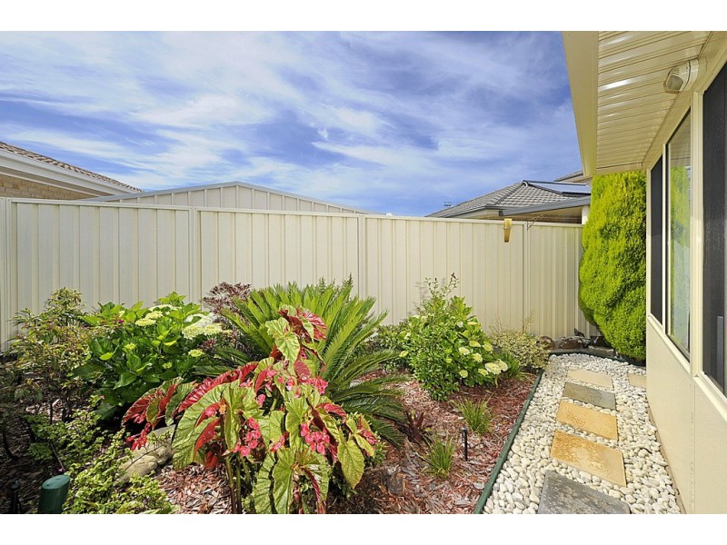 5 Creswell Place, Fingal Bay NSW 2315