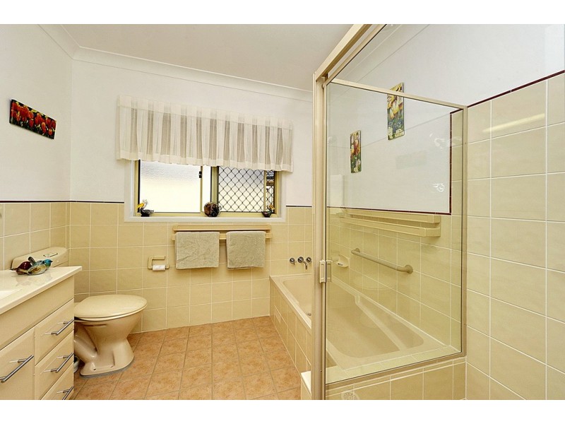 5 Creswell Place, Fingal Bay NSW 2315