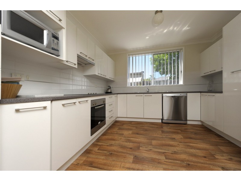 8 Reflections Drive, One Mile NSW 2316