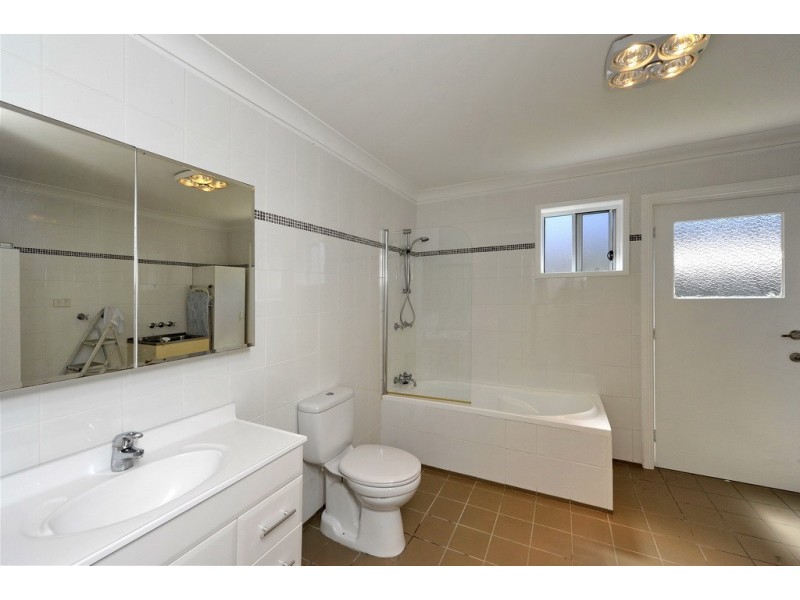 8 Reflections Drive, One Mile NSW 2316