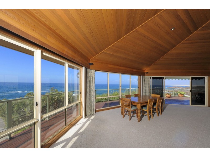 20 Pacific Street, Fishermans Bay NSW 2316