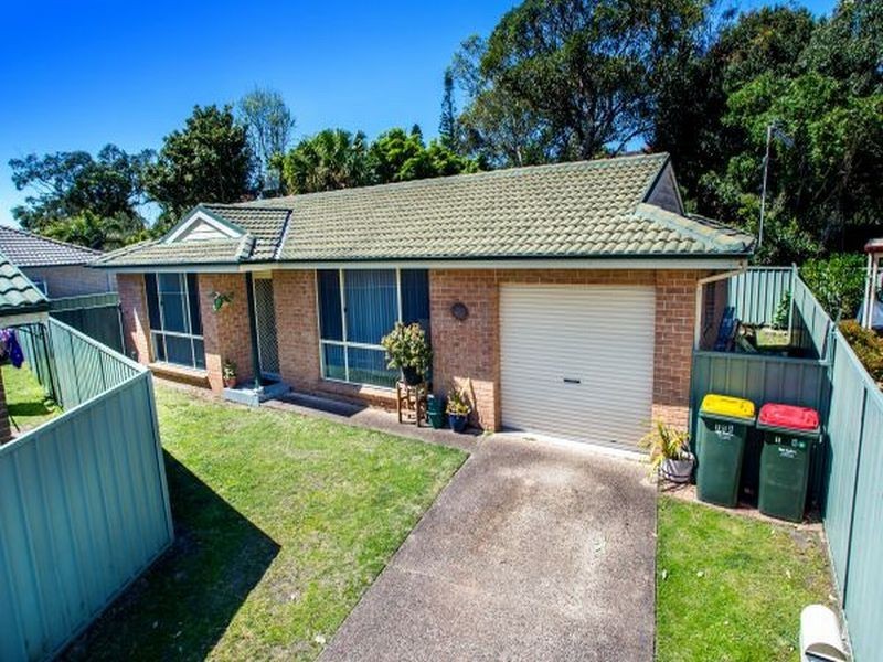 15a Jellicoe Cl, Fingal Bay NSW 2315
