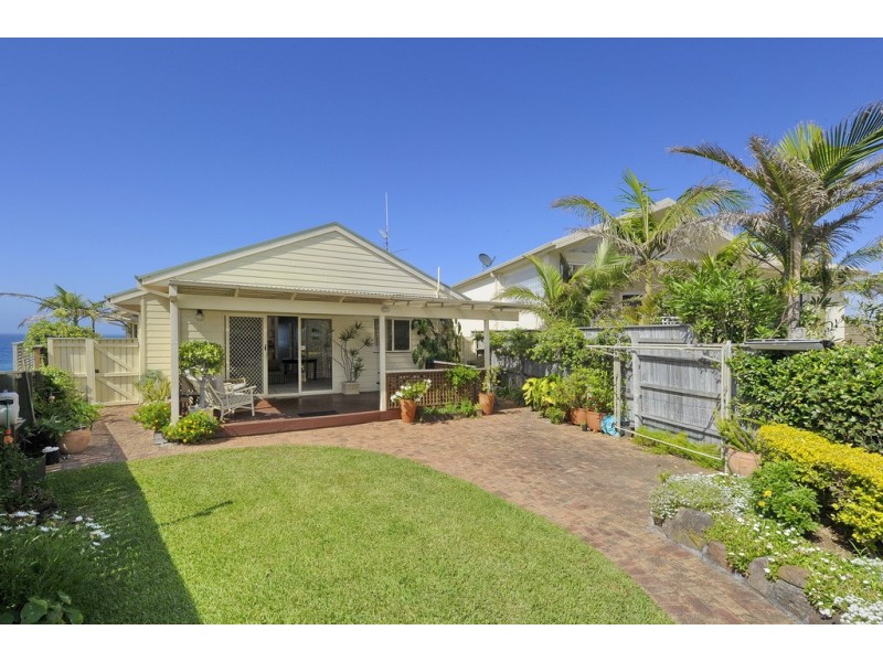 20 Pacific Street, Fishermans Bay NSW 2316