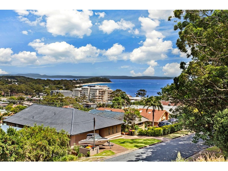 81a Ronald Avenue, Shoal Bay NSW 2315