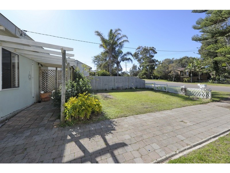 10 Margaret St, Anna Bay NSW 2316