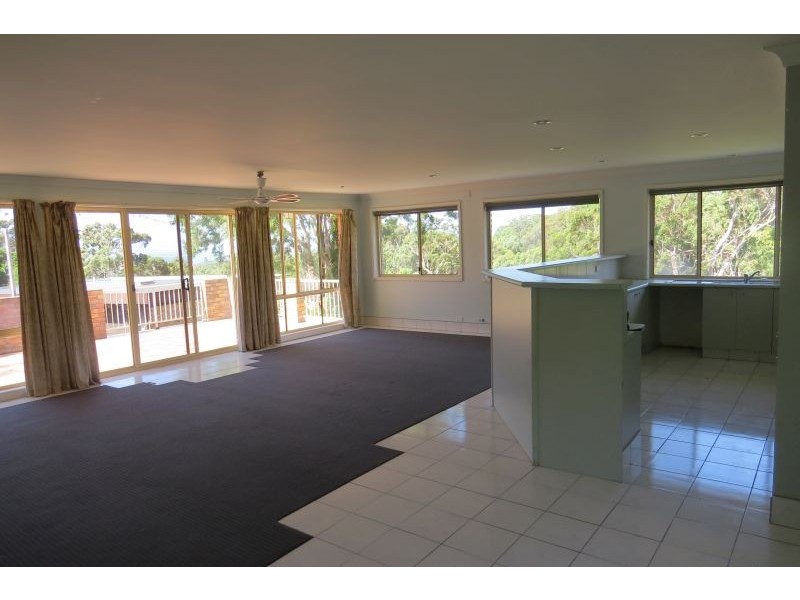 10 Tareebin Rd, Nelson Bay NSW 2315