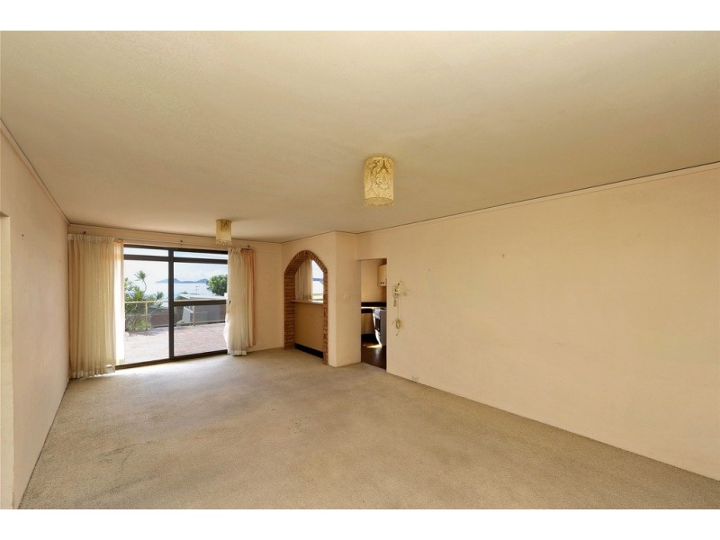 2/1 Mitchell Street, Soldiers Point NSW 2317