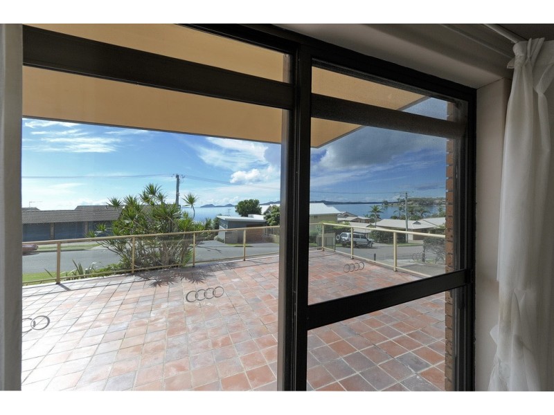 2/1 Mitchell Street, Soldiers Point NSW 2317