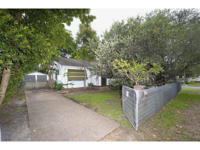 100 Rigney Street, Shoal Bay NSW 2315
