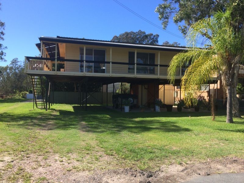 21 Albert St, Taylors Beach NSW 2316