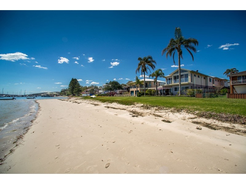 2/30 Sunset Boulevard, Soldiers Point NSW 2317