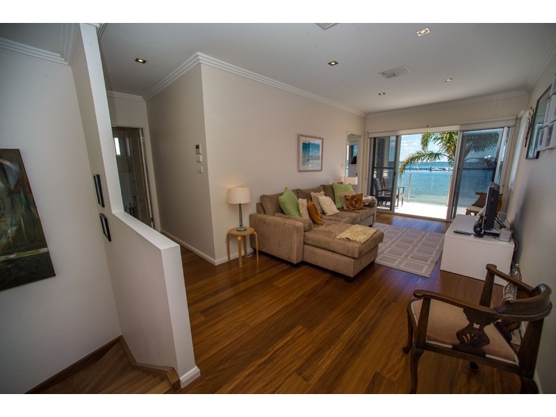 2/30 Sunset Boulevard, Soldiers Point NSW 2317