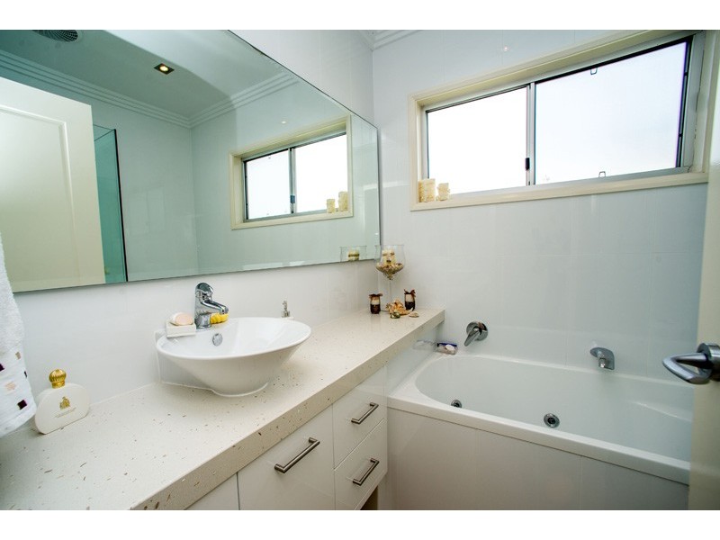 2/30 Sunset Boulevard, Soldiers Point NSW 2317