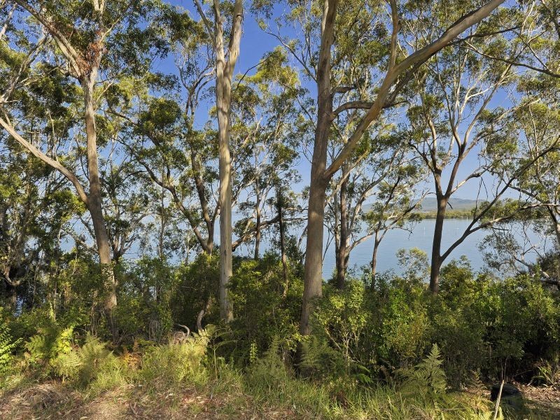 75 Kent Gardens, Soldiers Point NSW 2317