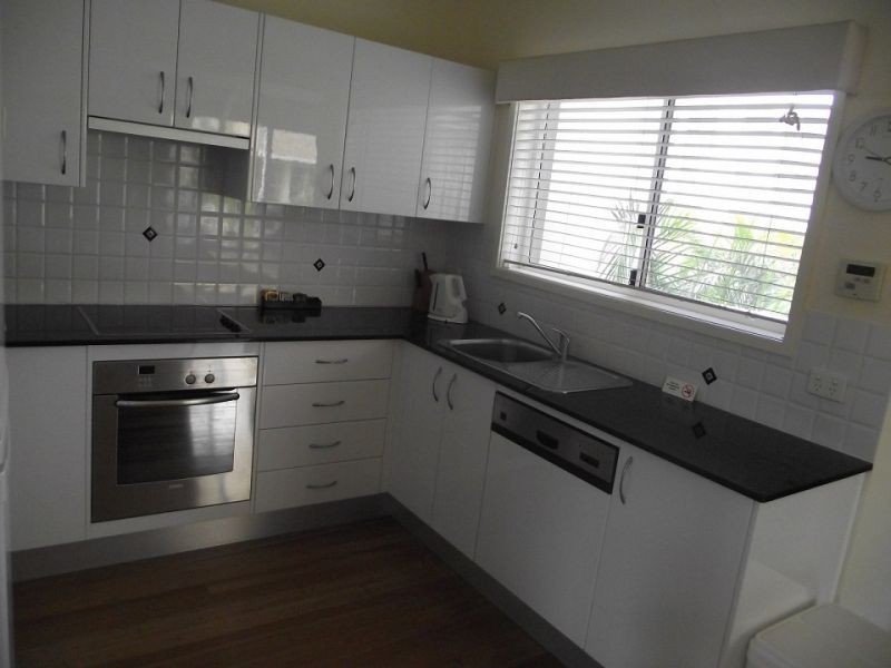 2/2a Tomaree Rd, Shoal Bay NSW 2315