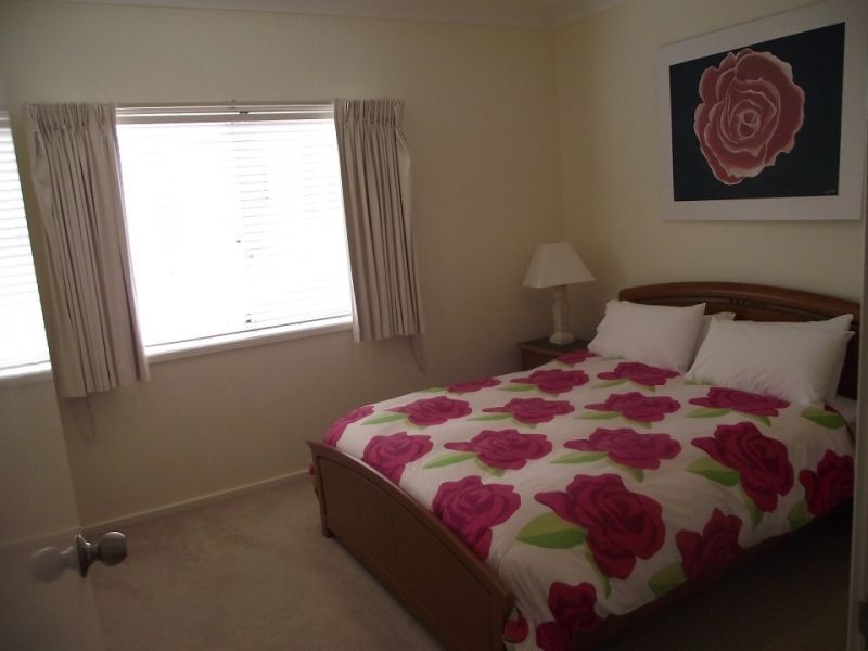 2/2a Tomaree Rd, Shoal Bay NSW 2315