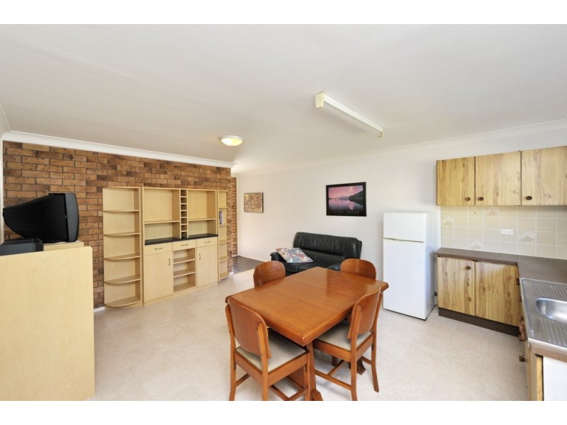 32 Kent Gardens, Soldiers Point NSW 2317