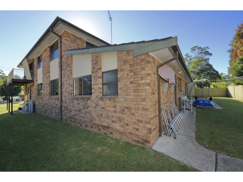 32 Kent Gardens, Soldiers Point NSW 2317