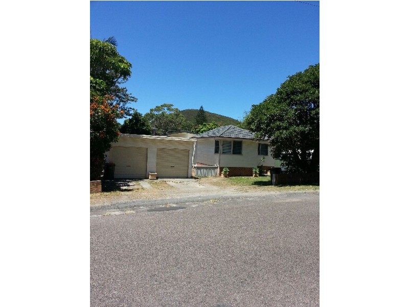 2/37 Rigney St, Shoal Bay NSW 2315