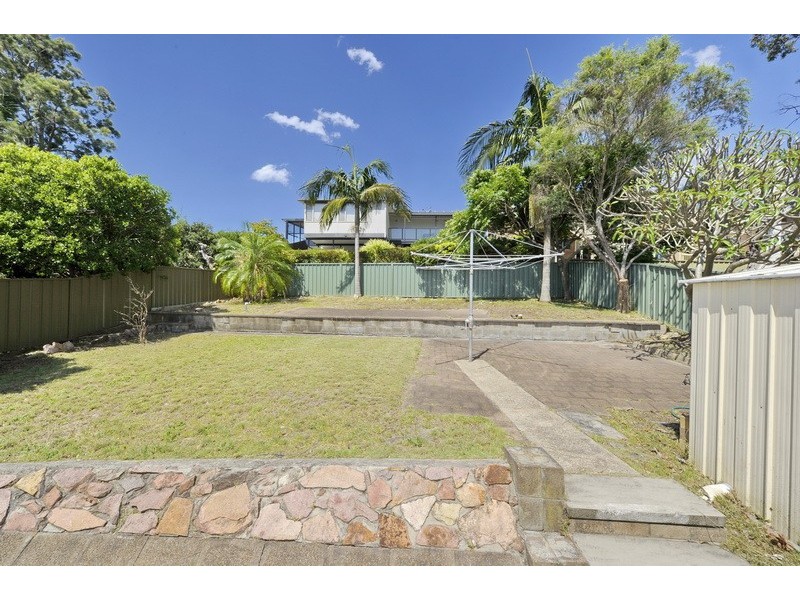 73 Sandy Point Rd, Corlette NSW 2315