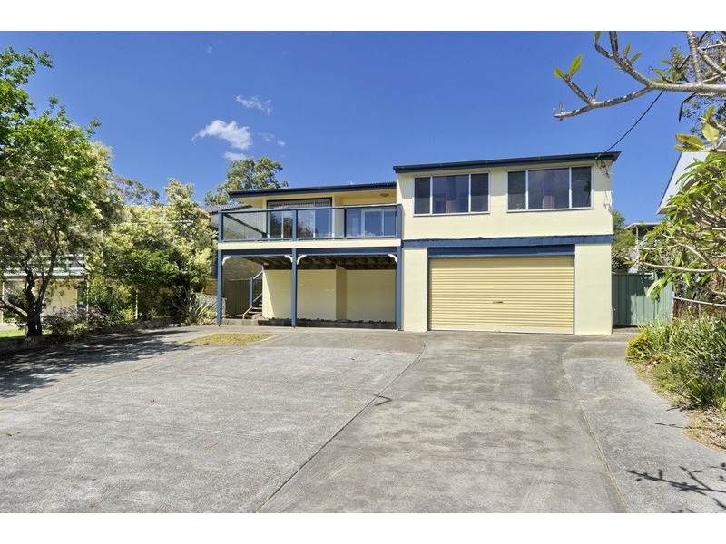 73 Sandy Point Rd, Corlette NSW 2315