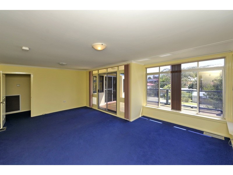 73 Sandy Point Rd, Corlette NSW 2315