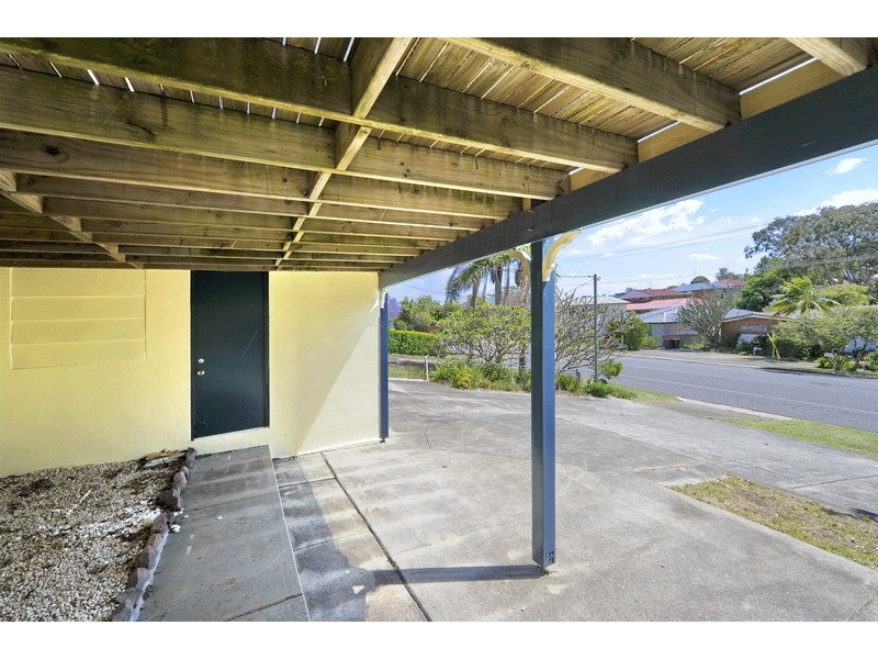 73 Sandy Point Rd, Corlette NSW 2315