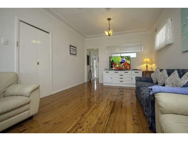 5 Victor Pde, Shoal Bay NSW 2315