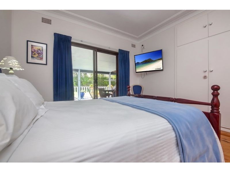 5 Victor Pde, Shoal Bay NSW 2315