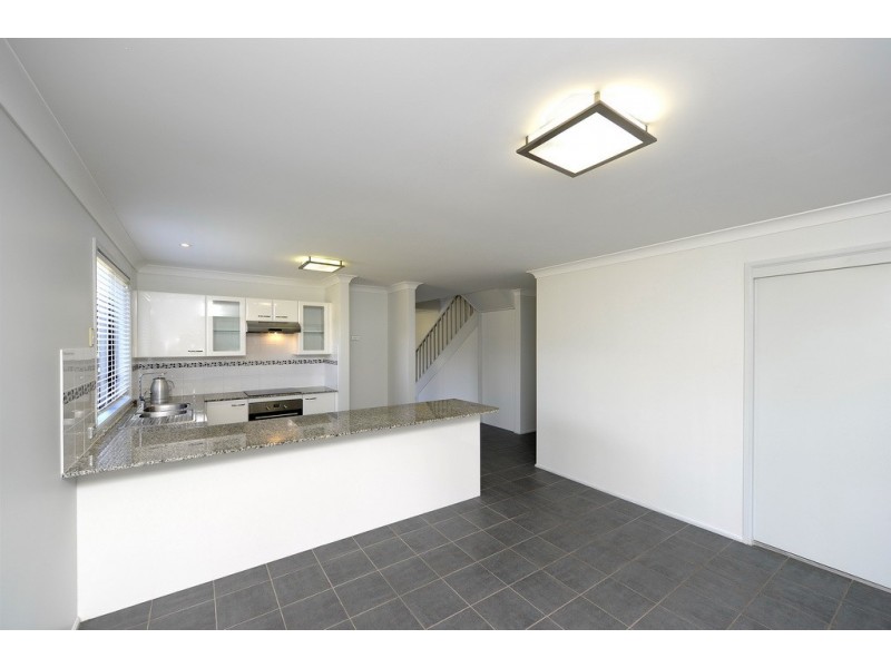 2/76 Tomaree Rd, Shoal Bay NSW 2315