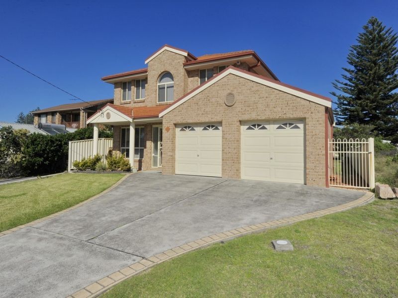 17 Fitzroy St, Anna Bay NSW 2316