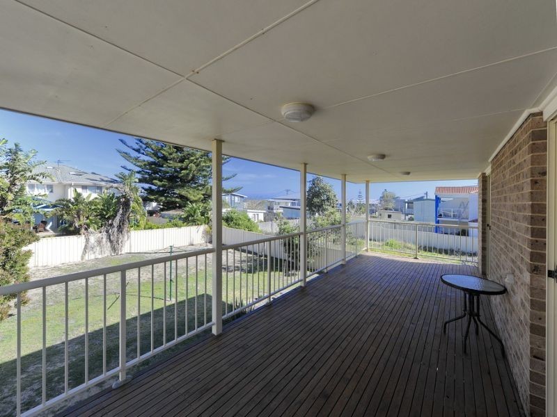 17 Fitzroy St, Anna Bay NSW 2316