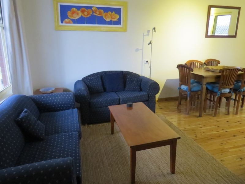 3/2 Victor Pde, Shoal Bay NSW 2315