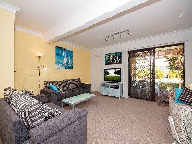 2/19 Norburn Ave, Nelson Bay NSW 2315