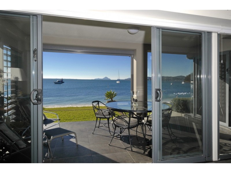 1/217 Soldiers Point Rd, Salamander Bay NSW 2317