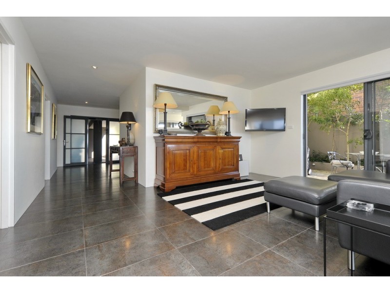 1/217 Soldiers Point Rd, Salamander Bay NSW 2317