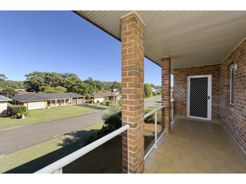 19 Caledonia Cl, Salamander Bay NSW 2317