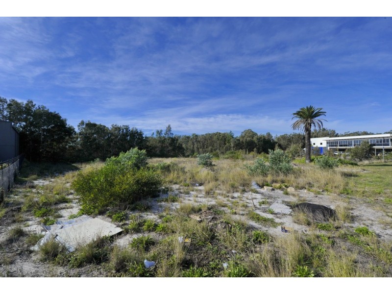 25 Shearwater Drive, Taylors Beach NSW 2316
