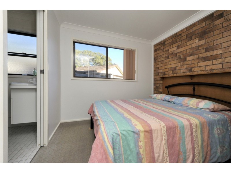 32 Kent Gardens, Soldiers Point NSW 2317