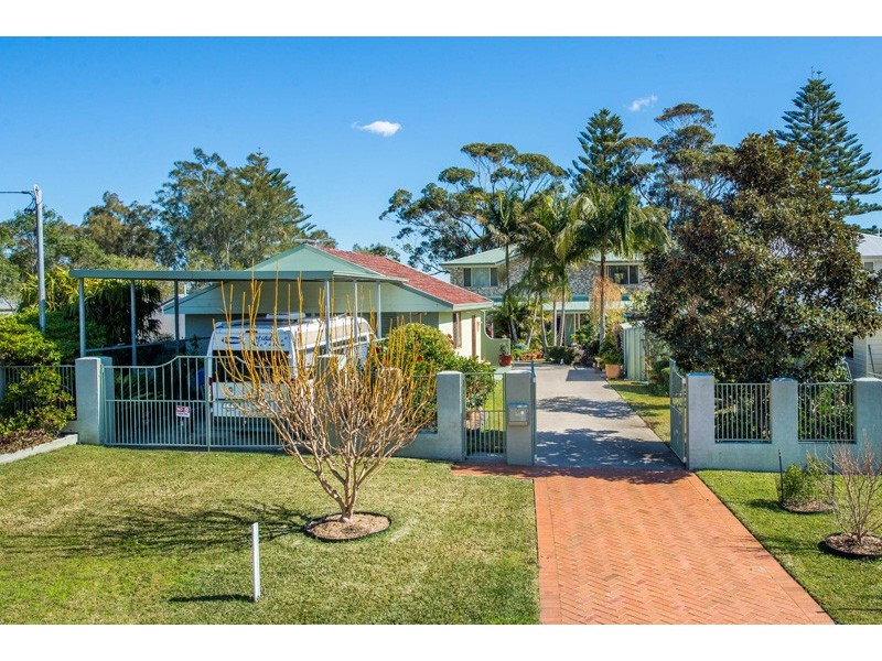 40 Albert Street, Taylors Beach NSW 2316