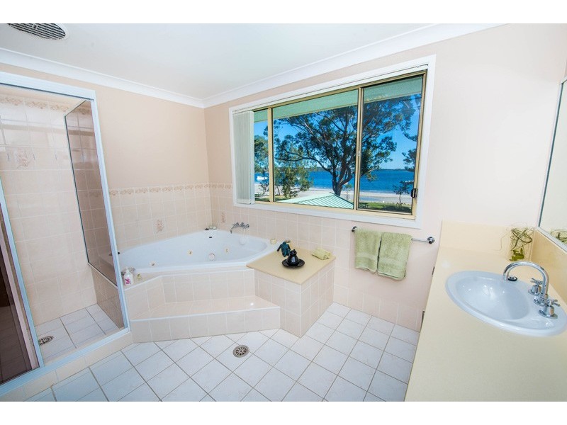 40 Albert Street, Taylors Beach NSW 2316